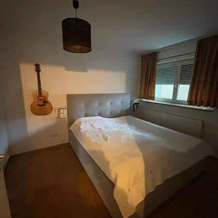 55 M2 Sunny Westend Flat 아파트 *